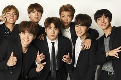 BXH Billboard tuần này: BTS thống trị tuần thứ 3 liên tiếp, Dua Lipa ngậm ngùi 'dậm chân tại chỗ'