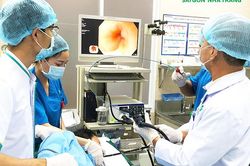 Nội soi gắp xương cá xóc vào dạ dày