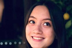 Con gái lai Áo của Kim Ngân 'Người đàn bà yếu đuối'
