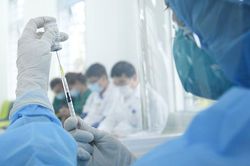 Vaccine Covid-19 của AstraZeneca đạt hiệu quả cao chống lại biến thể Ấn Độ