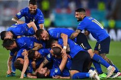 ĐIỂM NHẤN Ý 3-0 Thụy Sỹ: Thắng đậm, giành vé sớm nhưng... chưa đã