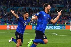 Tiếp tục 'khủng bố' đối thủ, ĐT Italia sớm giành vé đi tiếp