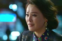 Tôi bán đất nhưng giấu giếm cho riêng con út mua nhà, 3 năm sau con dâu cả lại rối rít cảm ơn khiến tôi vừa thẹn vừa uất ức