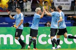 Đội tuyển Uruguay: Kỳ Copa cuối cho Suarez & Cavani?