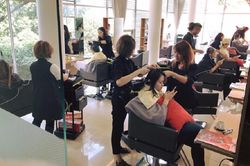 Massage, cắt tóc phải nộp thuế là quy định… cũ