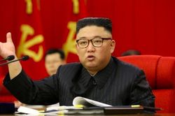 Ông Kim Jong Un chỉ đạo phải chuẩn bị cả 'đối thoại và đối đầu' với Mỹ