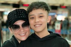 Ồn ào con nuôi của nghệ sĩ là cái tát vào showbiz Việt