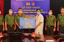 Cục Công nghiệp An ninh ủng hộ các y, bác sĩ BV Dã chiến số 2 Bắc Giang