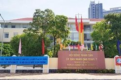 TP.HCM: UBND quận 7 đổi địa điểm nhận trả hồ sơ vì cán bộ nghi mắc COVID-19