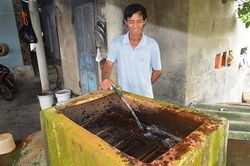 Hàng trăm hộ dân 'khát' nước sạch