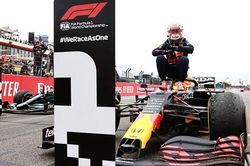 F1 chặng French Grand Prix: Verstappen tiếp tục bỏ xa Hamilton