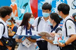 Sĩ tử thời COVID: Vượt khó ôn thi