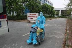 Ca mắc COVID-19 nguy kịch phải 6 lần lọc máu, được xuất viện