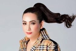 Phi Nhung tái xuất mạng xã hội, tiếp tục có hành động khiến netizen kinh ngạc
