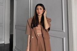 Ở nhà mùa dịch, Hà Tăng vẫn 'lên đồ' 'sang, xịn, mịn' khiến fan ngây ngất