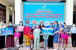 Hỗ trợ sinh kế cho phụ nữ nghèo