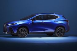 Lexus NX thế hệ mới ra mắt với lựa chọn động cơ điện đầu tiên