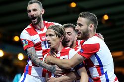 EURO 2020: Croatia vào vòng 1/8 với niềm cảm hứng Modric
