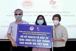 3.000 cây gậy trắng giúp người khiếm thị tự tin hòa nhập