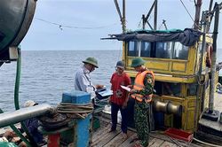 Tăng cường tuần tra, xử lý vi phạm khai thác thủy sản trên biển