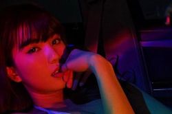 Nổi tiếng sau 1 đêm, 'kiều nữ bolero' bắt 'sóng' bẻ lái dân tình đến Ngọc Trinh cũng e sợ