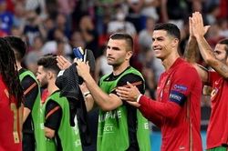 EURO 2021: Điểm danh 16 đội vào vòng 1/8; Ronaldo lập kỷ lục ấn tượng