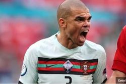 Pepe đoán đúng hướng sút của Benzema nhưng thủ môn Bồ Đào Nha không tin