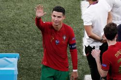 Kết quả EURO 2020: Ronaldo san bằng kỷ lục, Bồ Đào Nha chật vật qua vòng bảng