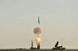 Tên lửa tầm xa chủ lực của S-400 thực sự hiệu quả như thế nào?