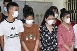 17 thanh niên phê ma túy trong quán karaoke