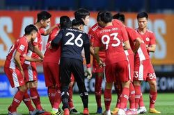 Viettel 0-1 Ulsan Hyundai: Gục ngã với bàn phản lưới