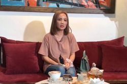 Cô Xuyến trong 'Về nhà đi con' lần đầu xuất hiện sau khi bị chồng cũ hành hung