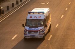 Nhiều người trẻ Trung Quốc đột quỵ, trụy tim vì lao lực