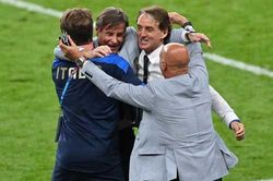 HLV Mancini: 'Áo khó chơi hơn cả Bồ Đào Nha hay Bỉ'