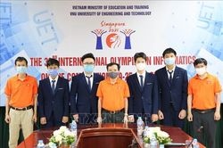 Bốn thí sinh Việt Nam dự Olympic Tin học quốc tế năm 2021 đều giành huy chương Bạc