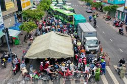 Việt Nam cần chuẩn bị gì để có thể sống chung với dịch Covid-19?
