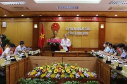 Thứ trưởng Phạm Ngọc Thưởng kiểm tra công tác chuẩn bị thi tốt nghiệp THPT tại Lạng Sơn