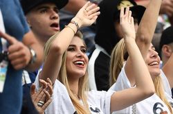Tuyển Pháp cấm cửa WAGs tại Euro 2020