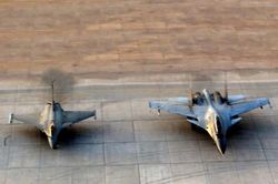 Tranh cãi trong không quân Ấn Độ: Rafale hay Su-30MKI mạnh hơn?