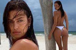 Irina Shayk ngực trần trên bãi biển, hình thể 'bỏng mắt'
