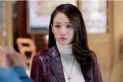 Về ra mắt nhà bạn trai, tôi chết chân khi nhìn thấy bức ảnh giống mình đặt nghiêm chỉnh trên bàn thờ