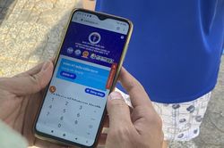 Người dân TP.HCM đi chợ, siêu thị khai báo y tế điện tử thế nào?