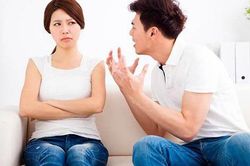 Sau khi kết hôn mới phát hiện ra chồng quá gia trưởng