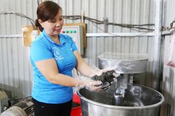 Lưu giữ hương vị bánh quê