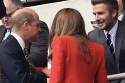 Dân mạng phát sốt trước hình ảnh vợ chồng Hoàng tử William, Công nương Kate hội ngộ cựu danh thủ David Beckham