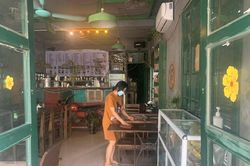 Hà Nội: Dịch vụ ăn uống ảm đạm sau khi được mở cửa trở lại