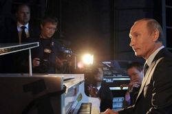 Ông Putin thích đọc' Chiến tranh và hòa bình', mê nhạc Tchaikovsky
