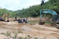 Bắt đầu giai đoạn 5 tìm kiếm nạn nhân mất tích trong vụ sạt lở Nhà máy Thủy điện Rào Trăng 3
