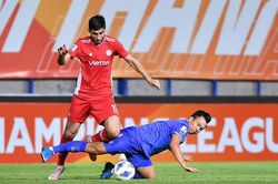 HLV Jurgen Gede: 'Tôi không đổ lỗi cho trọng tài, Viettel cần cẩn thận hơn'