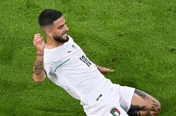 Khi chàng 'tí hon' Italia quật ngã gã khổng lồ Bỉ